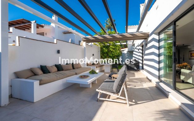 Resale - Detached villa - Marbella - Elviria