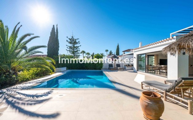 Resale - Detached villa - Marbella - Elviria