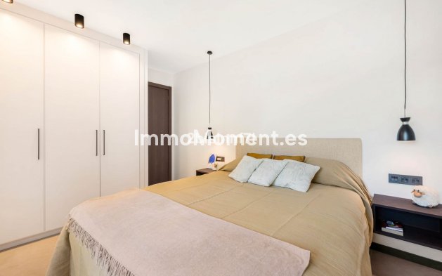 Resale - Detached villa - Marbella - Elviria