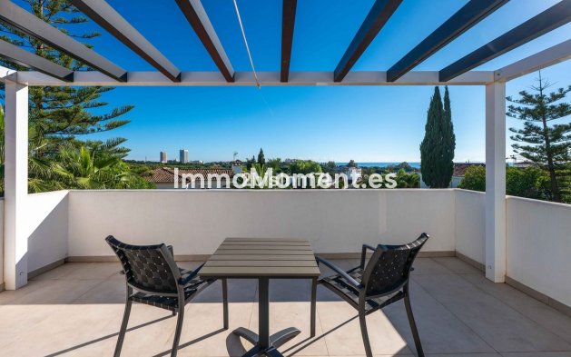 Resale - Detached villa - Marbella - Elviria