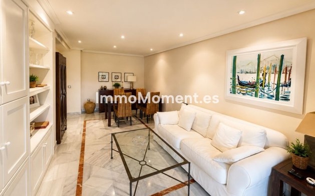 Wiederverkauf - Wohnung - Marbella - Nueva Andalucía