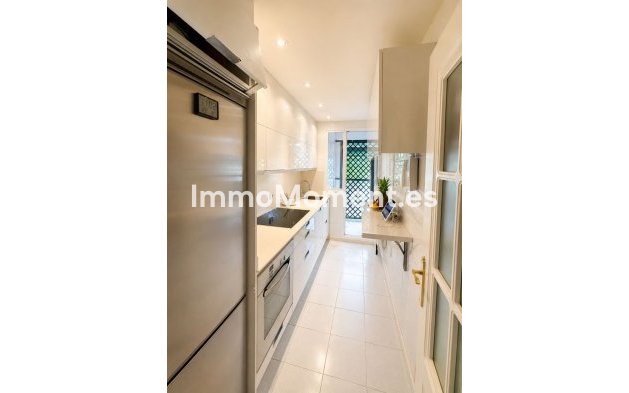 Wiederverkauf - Wohnung - Marbella - Nueva Andalucía