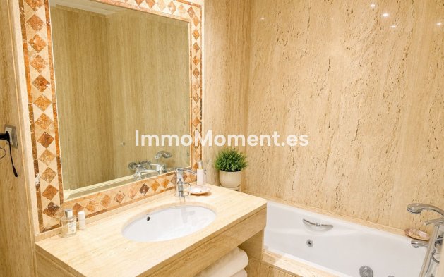 Wiederverkauf - Wohnung - Marbella - Nueva Andalucía