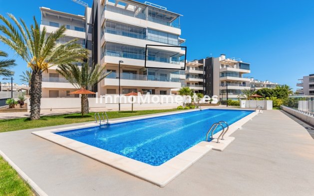 Wiederverkauf - Wohnung - Orihuela Costa - Villamartín