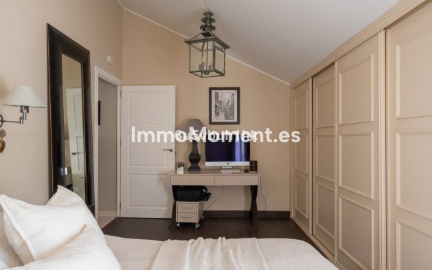 Wiederverkauf - Wohnung - Marbella - Nueva Andalucía