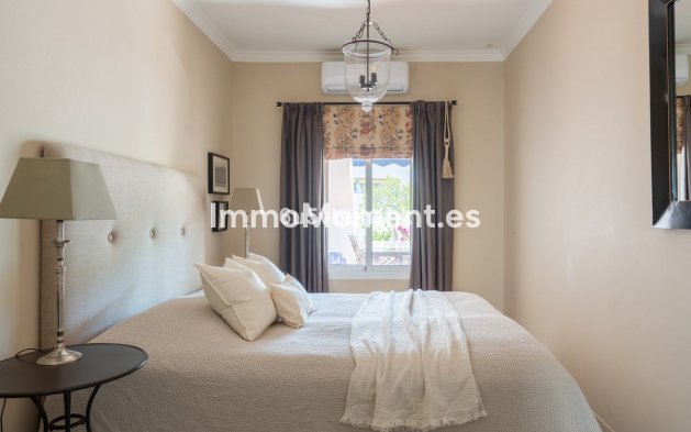 Wiederverkauf - Wohnung - Marbella - Nueva Andalucía