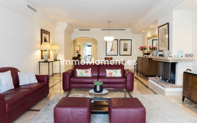 Wiederverkauf - Wohnung - Marbella - Nueva Andalucía