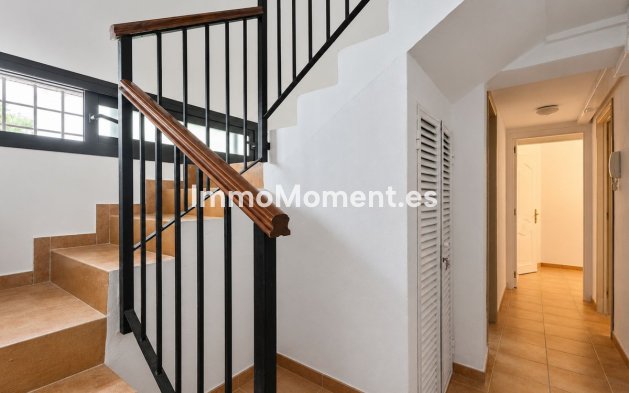 Wiederverkauf - Freistehende Villa - Marbella - Nueva Andalucía