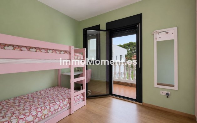Wiederverkauf - Freistehende Villa - Marbella - Nueva Andalucía
