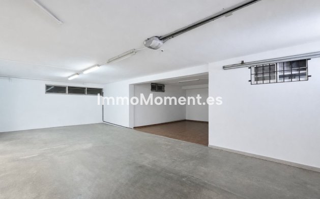 Wiederverkauf - Freistehende Villa - Marbella - Nueva Andalucía
