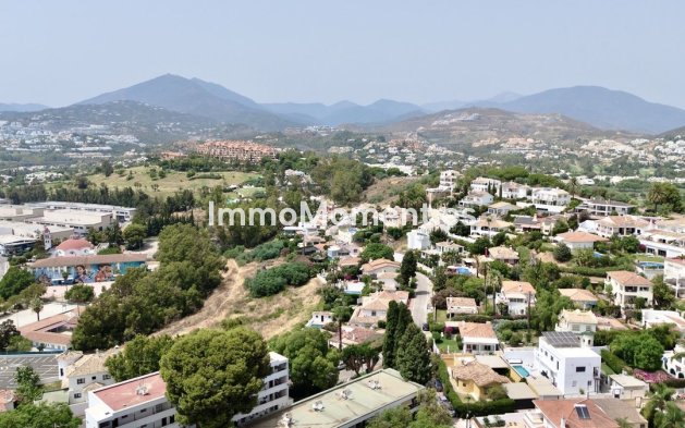 Wiederverkauf - Freistehende Villa - Marbella - Nueva Andalucía