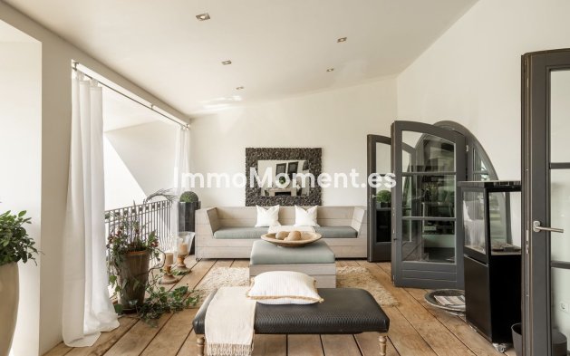Reventa - Villa independiente - Estepona  - New Golden Mile