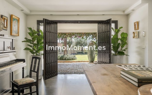 Reventa - Villa independiente - Estepona  - New Golden Mile