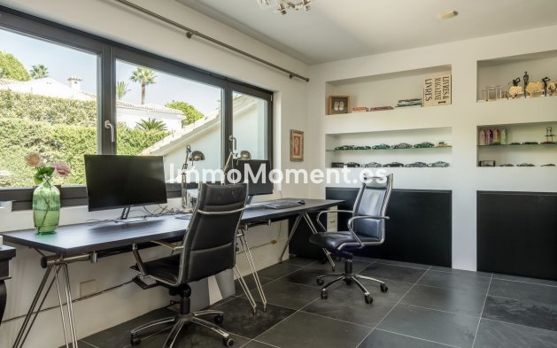 Reventa - Villa independiente - Estepona  - New Golden Mile