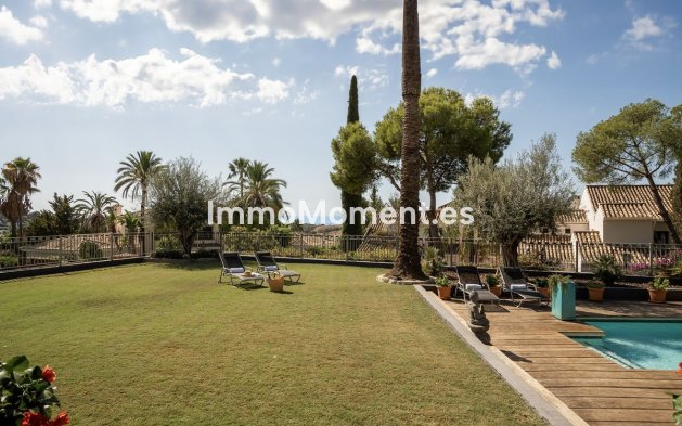 Reventa - Villa independiente - Estepona  - New Golden Mile