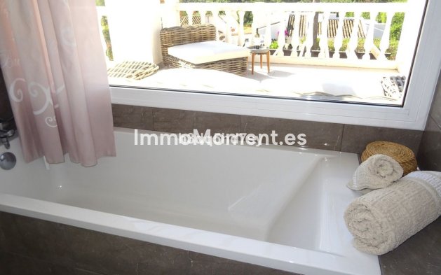 Reventa - Villa independiente - Mijas - Calahonda