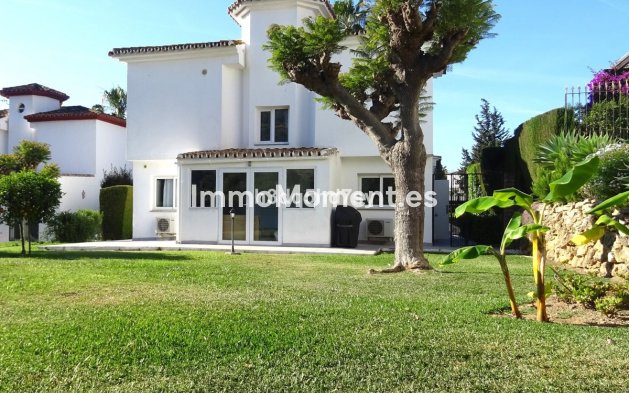 Reventa - Villa independiente - Mijas - Calahonda