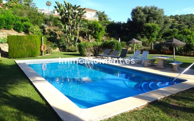 Reventa - Villa independiente - Mijas - Calahonda