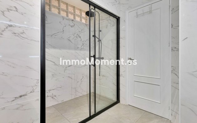 Reventa - Villa independiente - Ojén