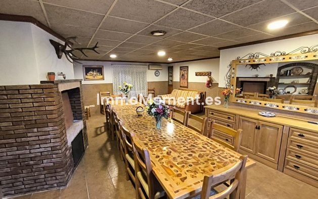 Resale - Detached villa - Yecla - Yecla Centro