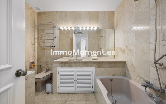 Wiederverkauf - Wohnung - Marbella - Guadalmina Alta