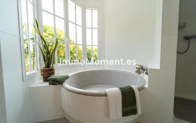 Bestaande woning - Vrijstaande villa - Marbella - Elviria