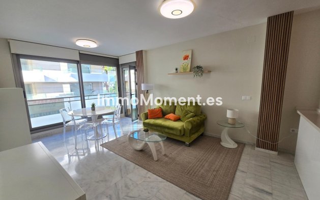 Resale - Apartment - Benalmadena - Benalmadena Centro