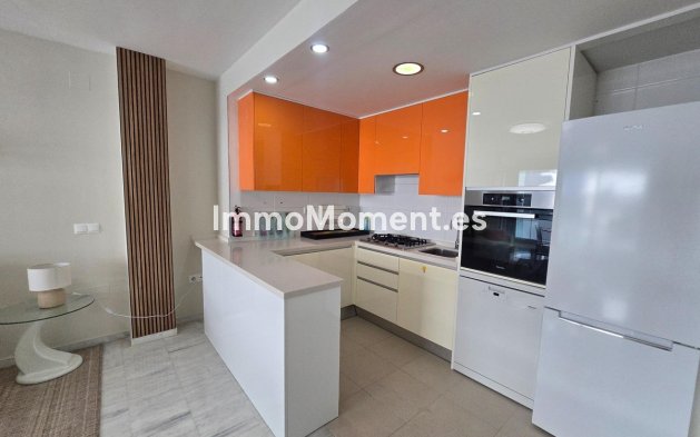 Resale - Apartment - Benalmadena - Benalmadena Centro