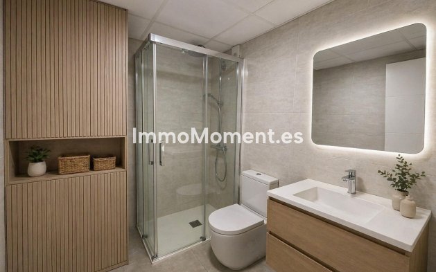 Resale - Apartment - Benalmadena - Benalmadena Centro