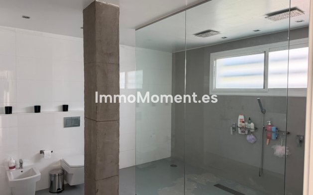 Resale - Detached villa - Marbella - Nueva Andalucía