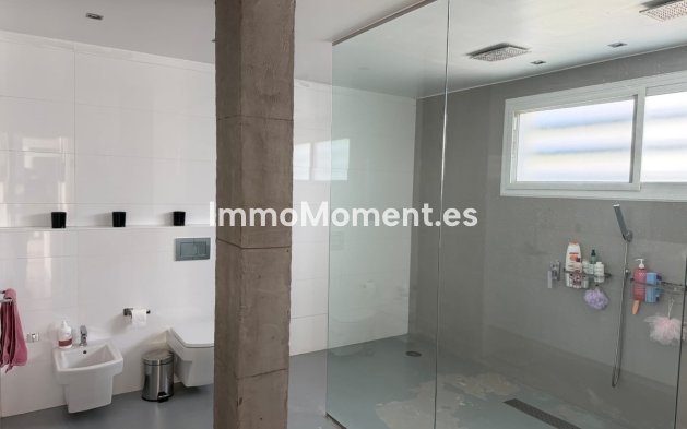Resale - Detached villa - Marbella - Nueva Andalucía