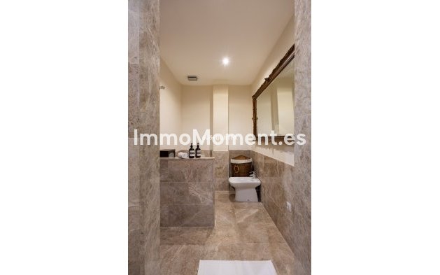 Wiederverkauf - Freistehende Villa - Marbella - Santa Clara
