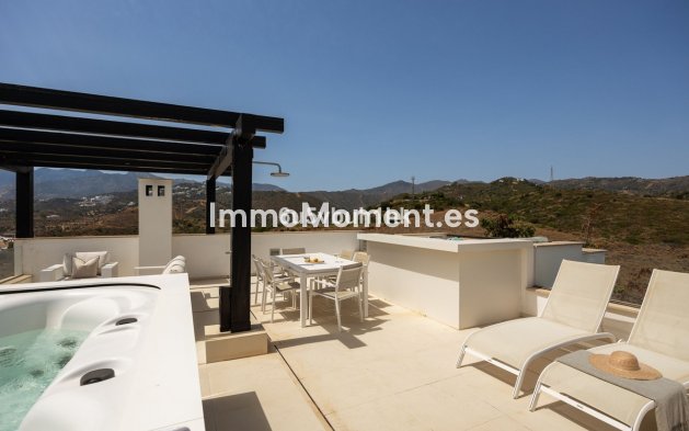 Wiederverkauf - Freistehende Villa - Marbella - Santa Clara
