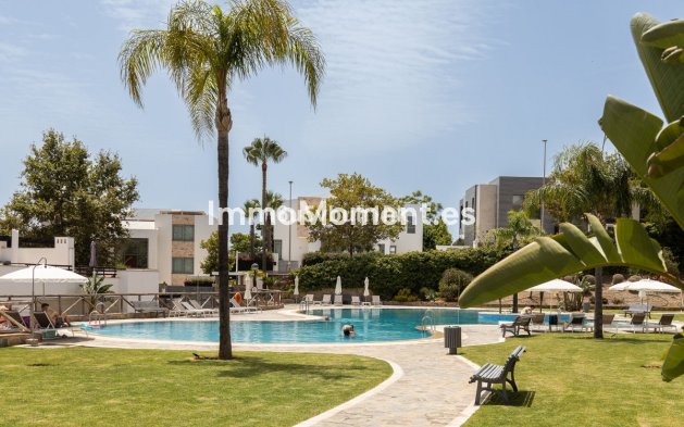 Wiederverkauf - Freistehende Villa - Marbella - Santa Clara