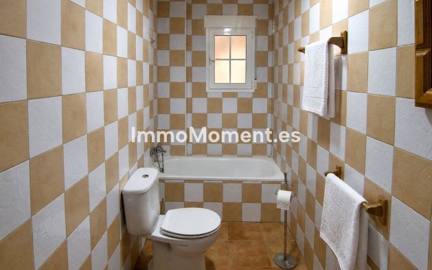 Resale - Detached villa - Inland  - Coín