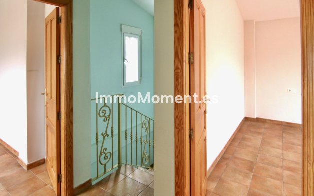 Resale - Detached villa - Inland  - Coín
