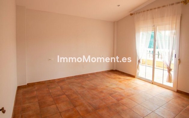 Resale - Detached villa - Inland  - Coín