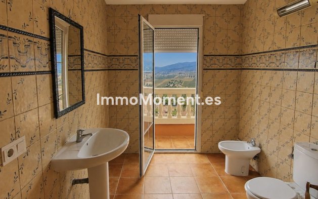 Resale - Detached villa - Inland  - Coín