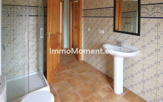 Resale - Detached villa - Inland  - Coín