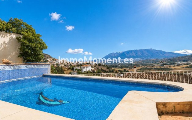 Resale - Detached villa - Inland  - Coín