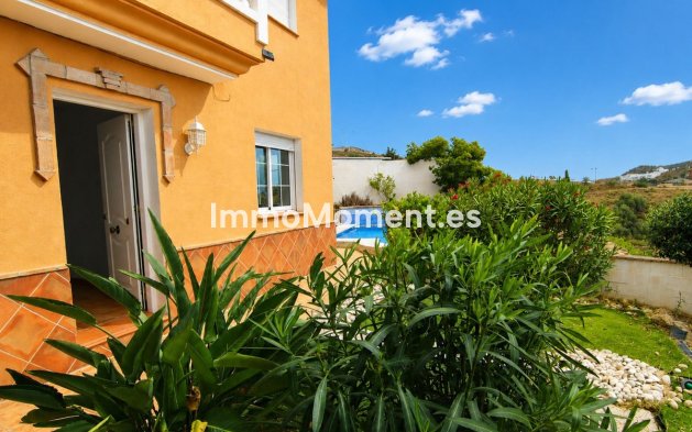 Resale - Detached villa - Inland  - Coín