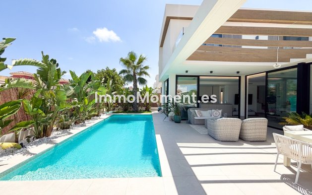 Wiederverkauf - Freistehende Villa - Orihuela Costa - Cabo roig - La Zenia