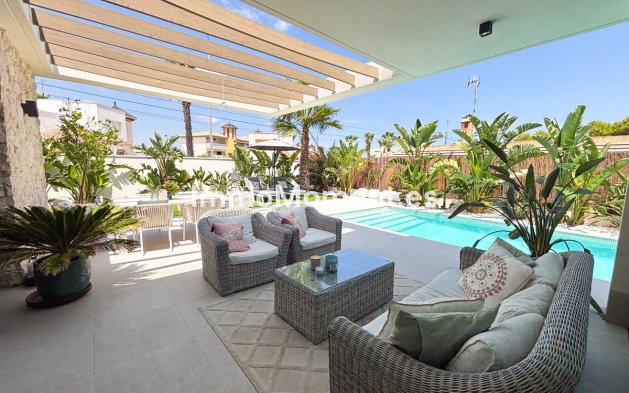 Wiederverkauf - Freistehende Villa - Orihuela Costa - Cabo roig - La Zenia