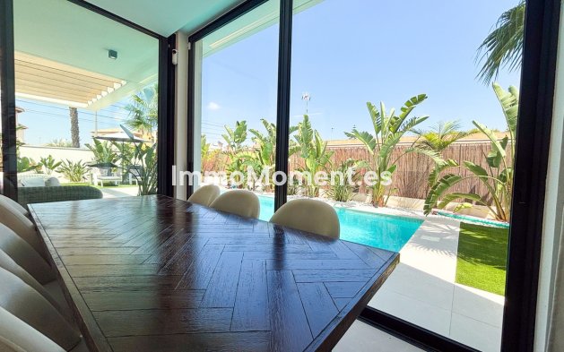 Wiederverkauf - Freistehende Villa - Orihuela Costa - Cabo roig - La Zenia