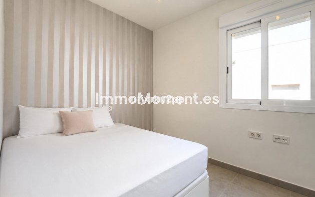 Wiederverkauf - Wohnung - Torrevieja - Aguas Nuevas