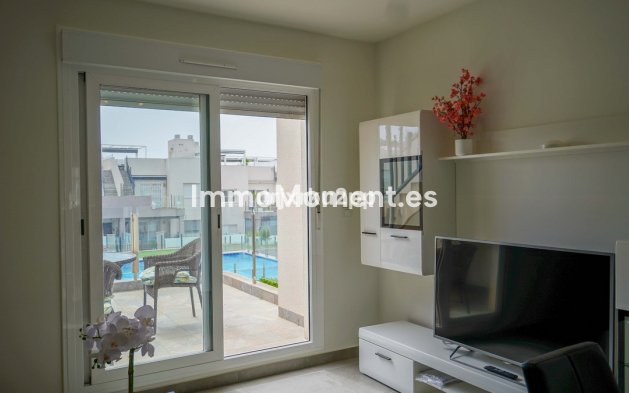 Wiederverkauf - Wohnung - Torrevieja - Aguas Nuevas