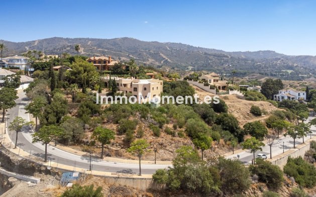 Reventa - Parcela - Marbella - Elviria