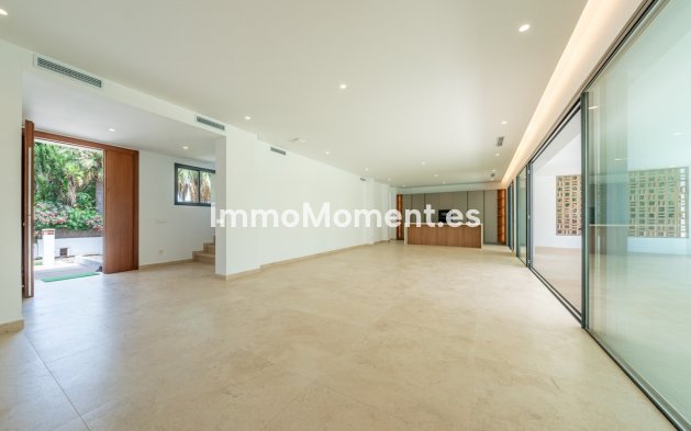 Wiederverkauf - Freistehende Villa - Sotogrande - Sotogrande Costa