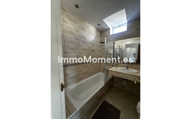 Revente - Appartement - Marbella - Nueva Andalucía