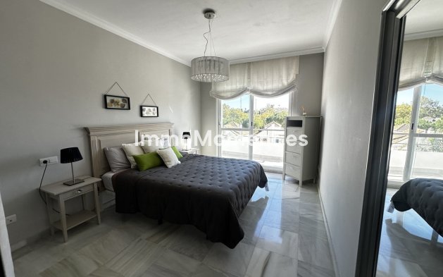 Revente - Appartement - Marbella - Nueva Andalucía